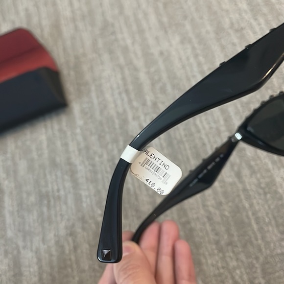 SOLD ON Ⓜ️ - Picture 7 of 10